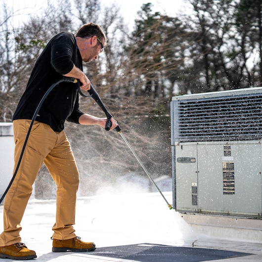 DEWALT Cold Water Gas Pressure Washer Powered by Honda® with AAA Triplex Pump (4400 PSI at 4.0 GPM)