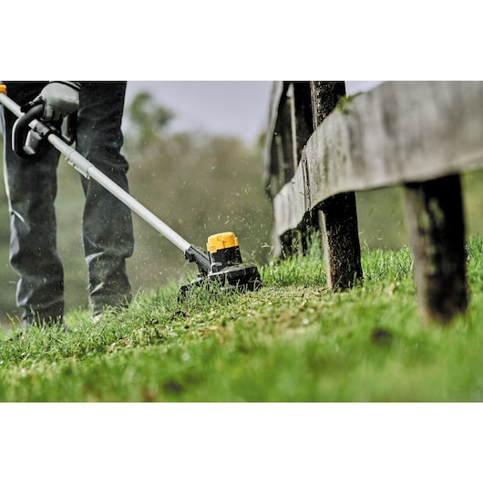 DEWALT 20V MAX* 13 in. Cordless String Trimmer (Tool Only)