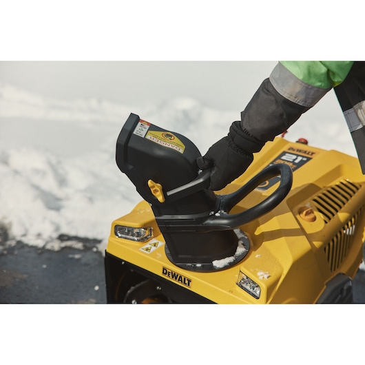 DEWALT 21 in. 208cc Single Stage Auger-Propelled Snow Blower with POWERADAPT™