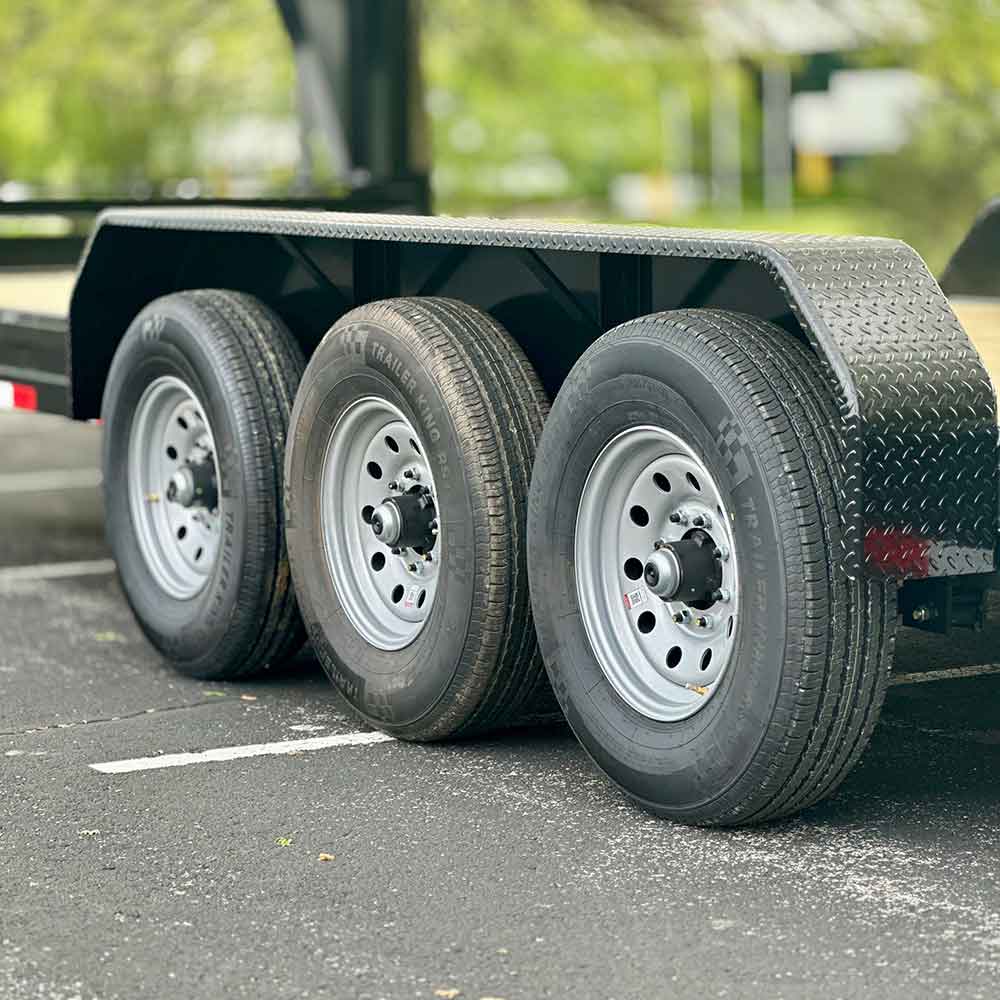 Gatormade Trailers 21K Triple Axle