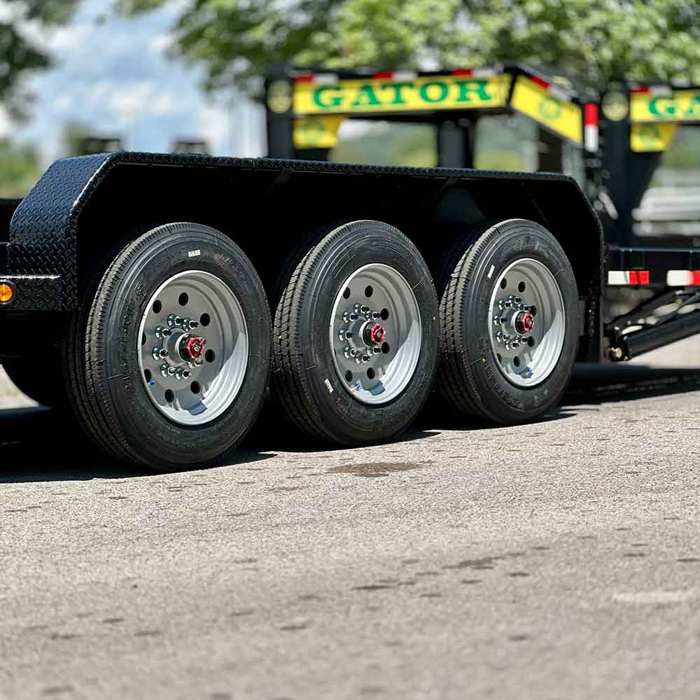 Gatormade Trailers 21K Triple Axle Hydratail