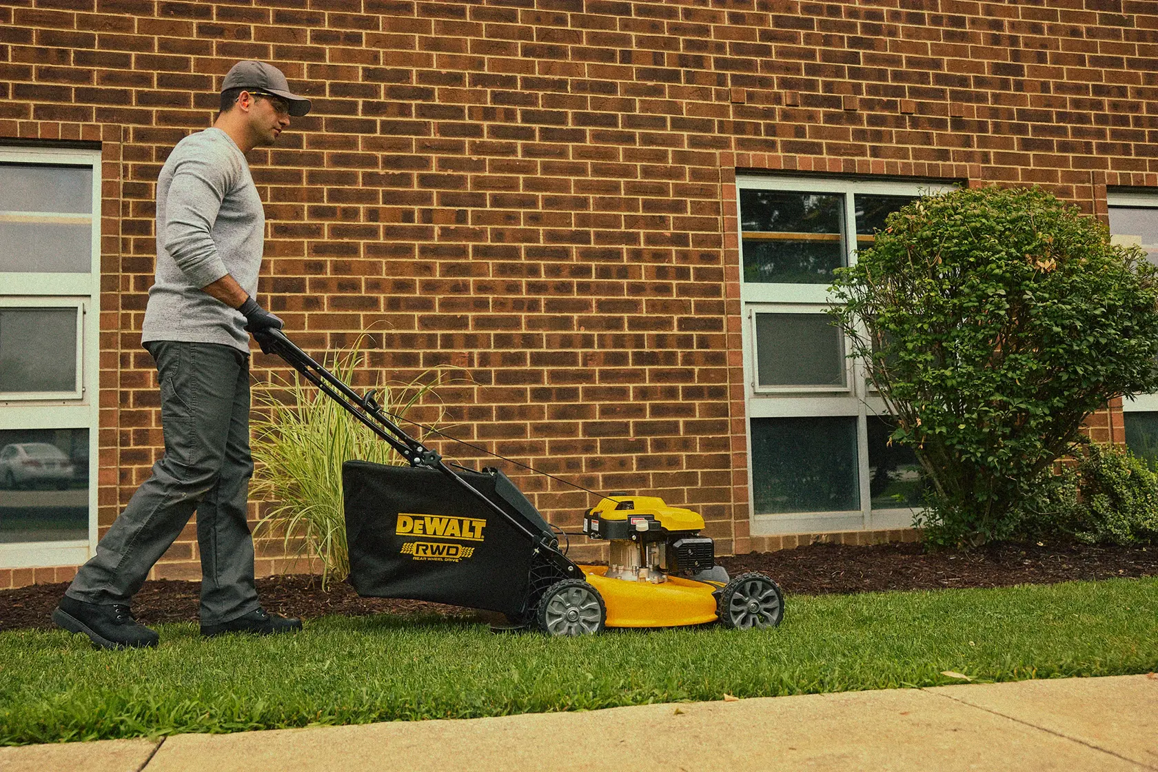 DEWALT® 21-in. 163cc RWD Self-Propelled 2-in-1 Lawn Mower