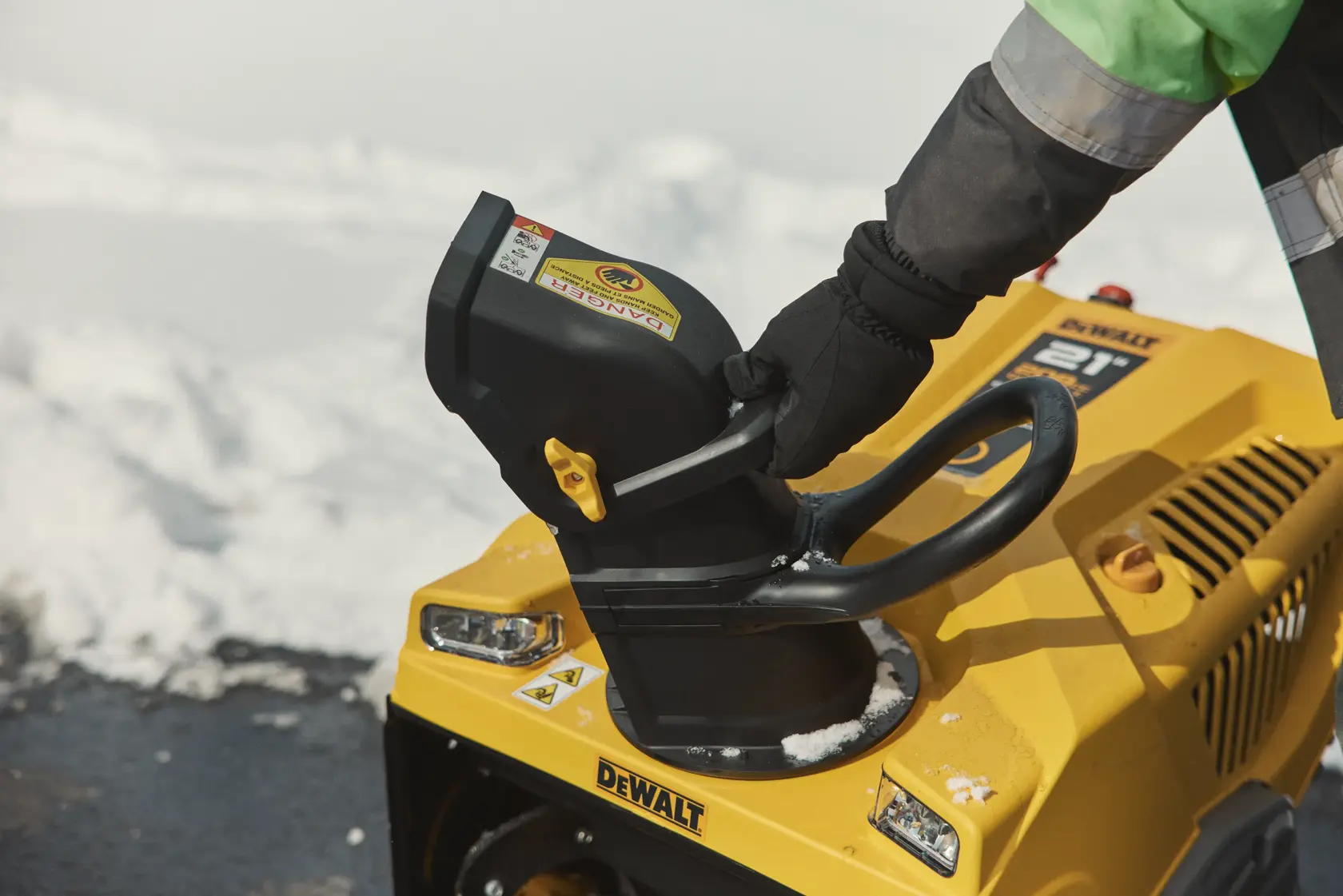 DEWALT® 21-in. 208cc Single Stage Auger-Propelled Snow Blower with POWERADAPT™