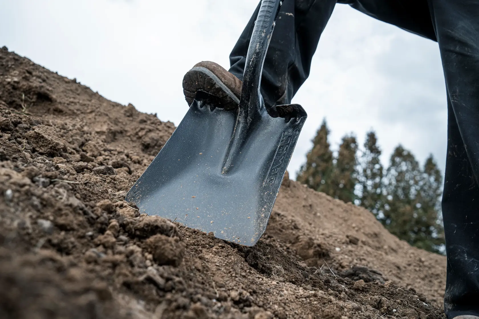 DEWALT® 49-in. Fiberglass Handle Transfer Shovel