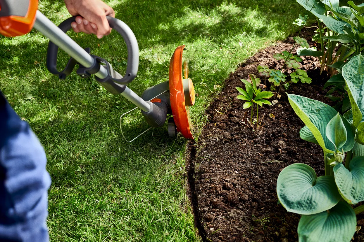 Husqvarna 110iL FLXi with Trimmer Attachment (battery and charger included)