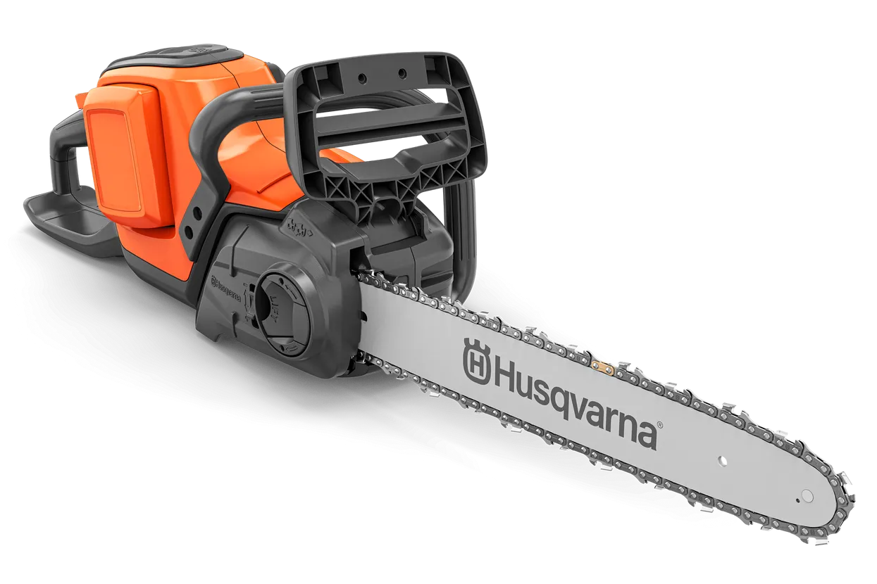 Husqvarna Power Axe 350i Chainsaw (battery and charger included)